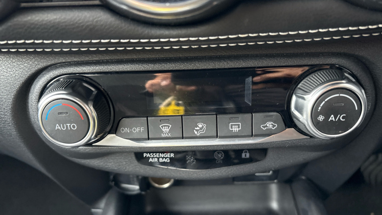 Nissan Juke 1.0 DiG-T 114 N-Connecta 5dr DCT Petrol Hatchback